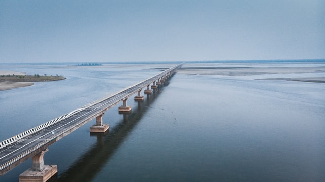 An image of the Dhola-Sadiya bridge, the longest bridge in India