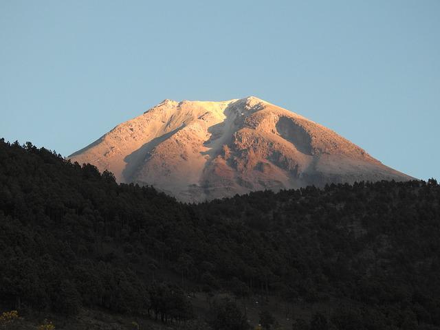 An image of the highest mountain peak in Mexico